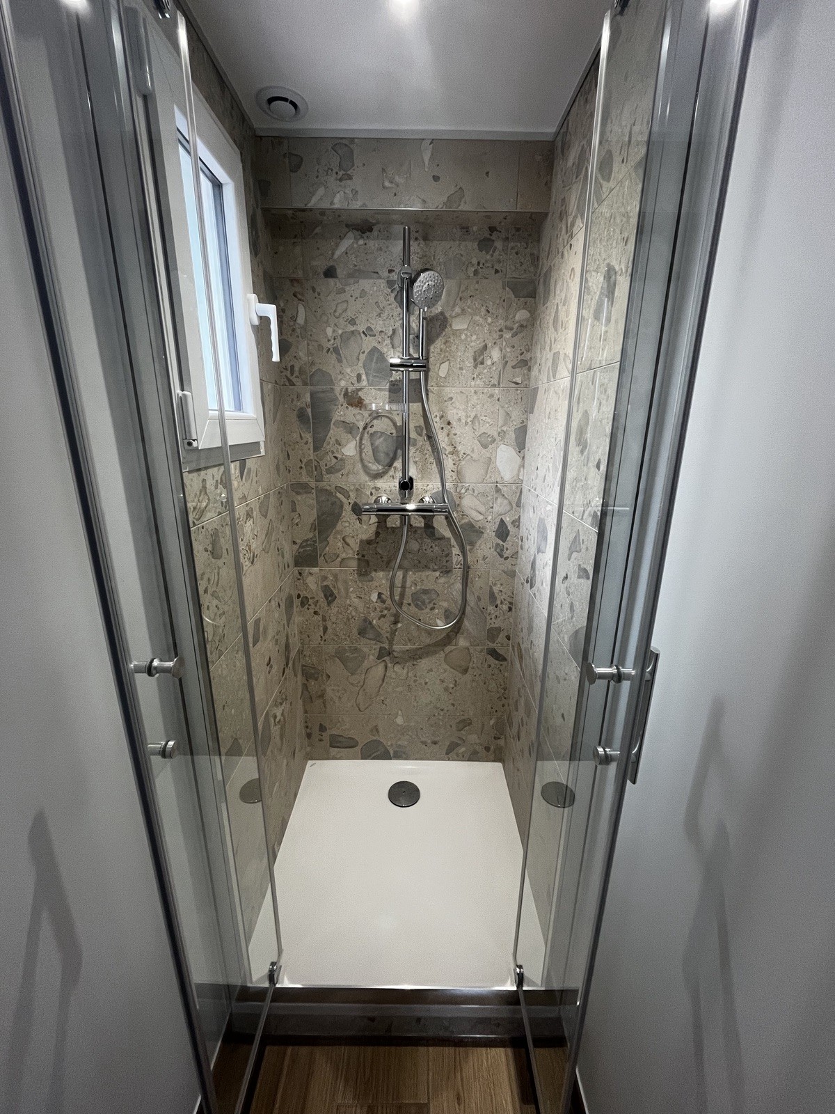 Salle de bain rénovée par Olivier Nargeot — PCS